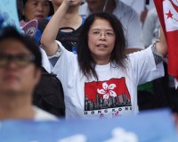 人民日报:香港乱局持续100天真相逐渐大白天下